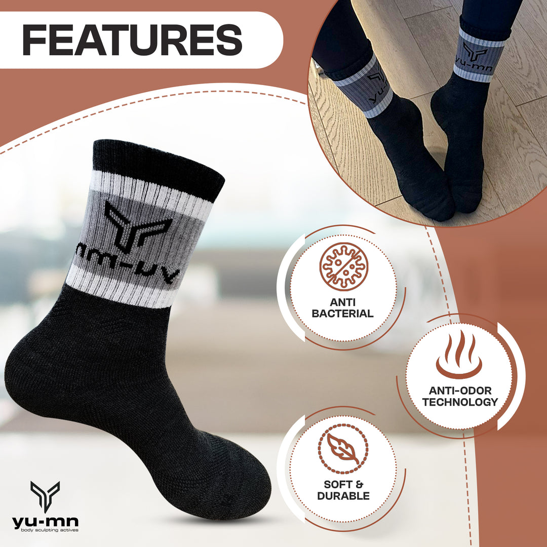 YU-MN fitness antibacterial socks showing moisture-wicking texture